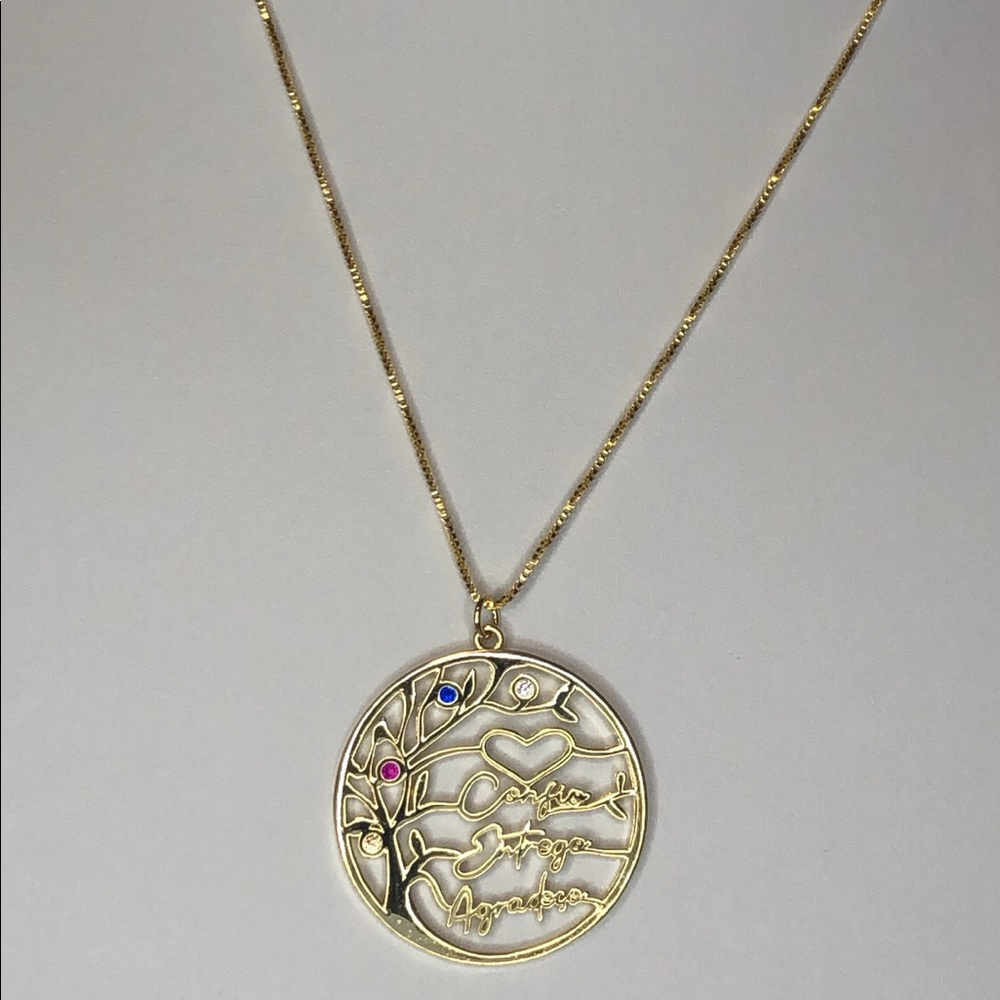 **NEW** 🇧🇷”Confio, Entrego, Agradeço" Necklace - 18K Gold Filled - Picture 3 of 4